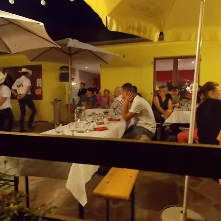 Κάμπινγκ Camping Le St Etienne 3*